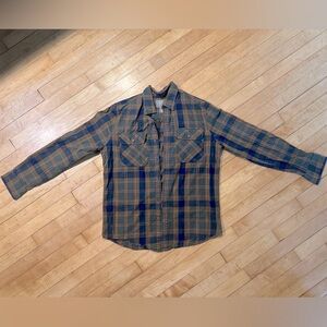 St John’s Bay Men’s Outdoors Button Up